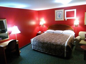 Chambre, 1 très grand lit | Bureau, accès au Wi-Fi (inclus), literie fournie