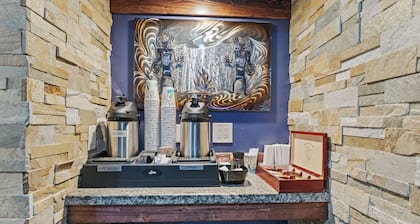 Desert Rose Resort & Cabins