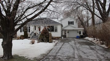 Bagian depan properti