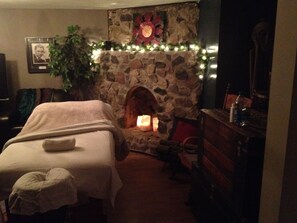 Massage - The Findlay House (Collingwood)
