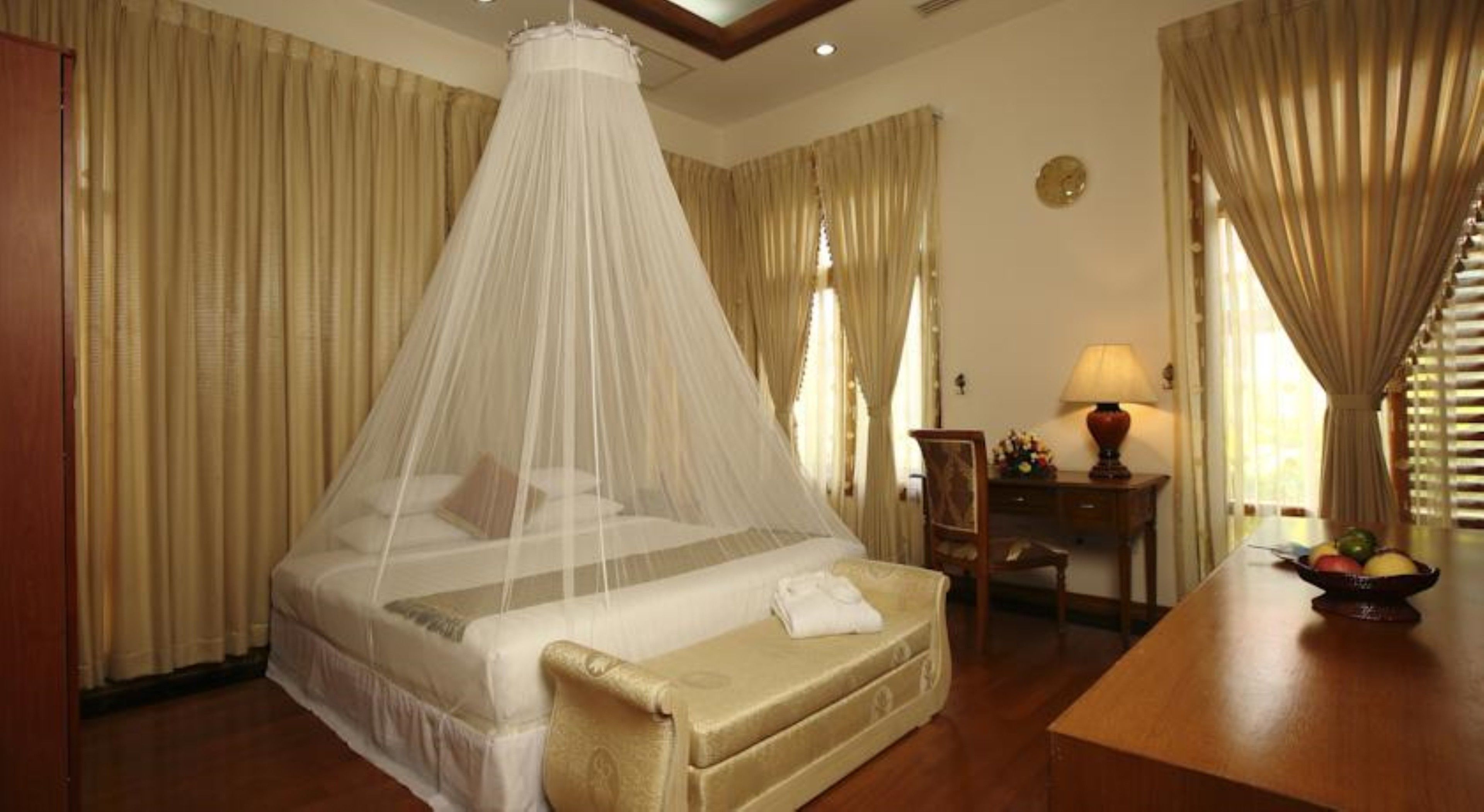 in-room safe, desk, blackout curtains, soundproofing