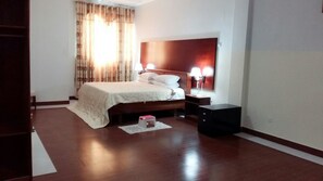 In-room safe, desk, rollaway beds, free WiFi - Tyco City Hotel (Sunyani)