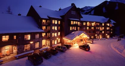 Snow Creek Lodge by Fernie Lodging Co