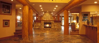 Snow Creek Lodge by Fernie Lodging Co