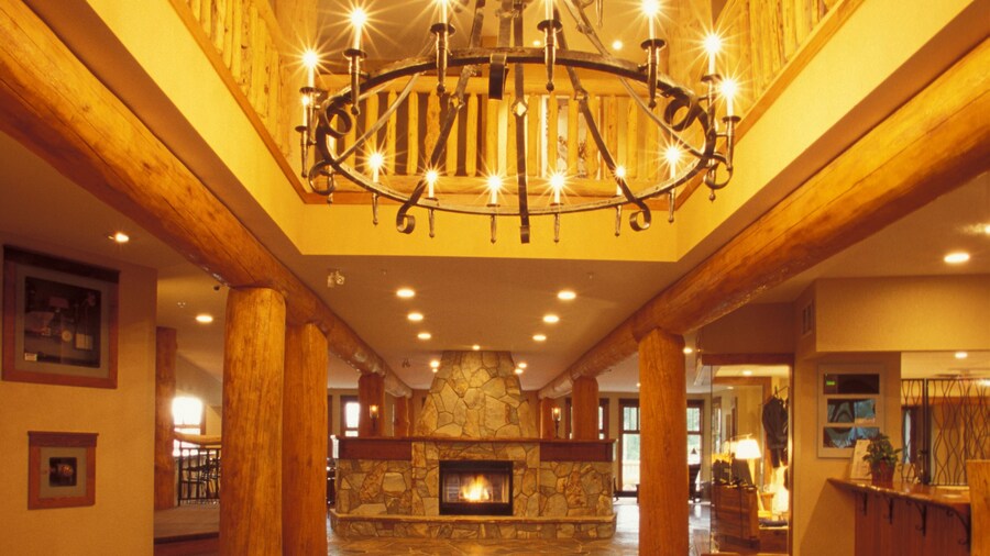 Snow Creek Lodge by Fernie Lodging Co