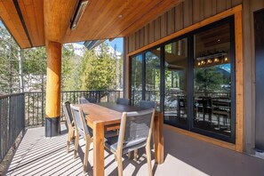 Cabin | Hiên