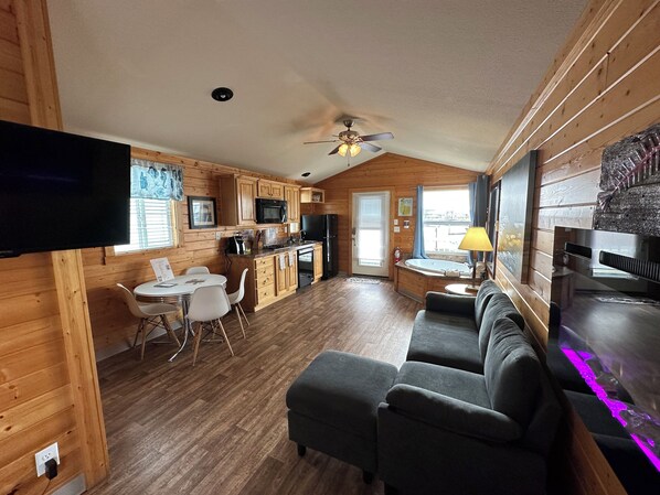 Casa de campo, 1 cama Queen size, hidromasaje | Insonorización, tabla de planchar con plancha y wifi gratis