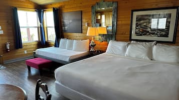 King Suite, Ramp Accessible