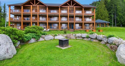 Kootenay Lakeview Resort, BW Signature Collection