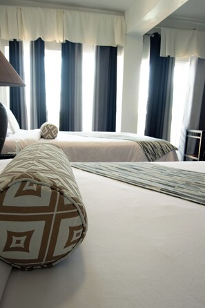 Iron/ironing board, free WiFi, bed sheets - Match Resort Hotel (Port Antonio)