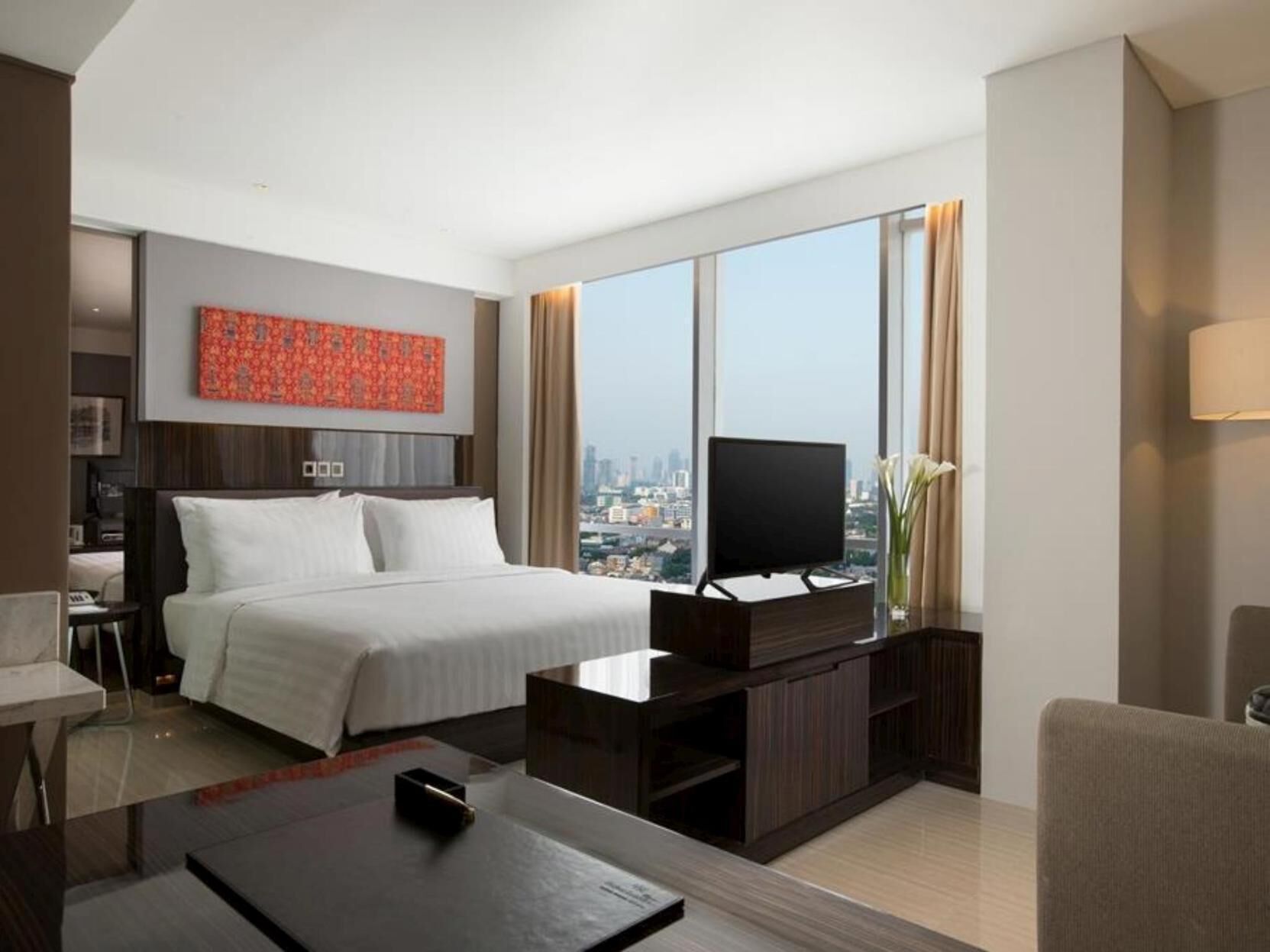 In-room safe, desk, soundproofing, iron/ironing board
