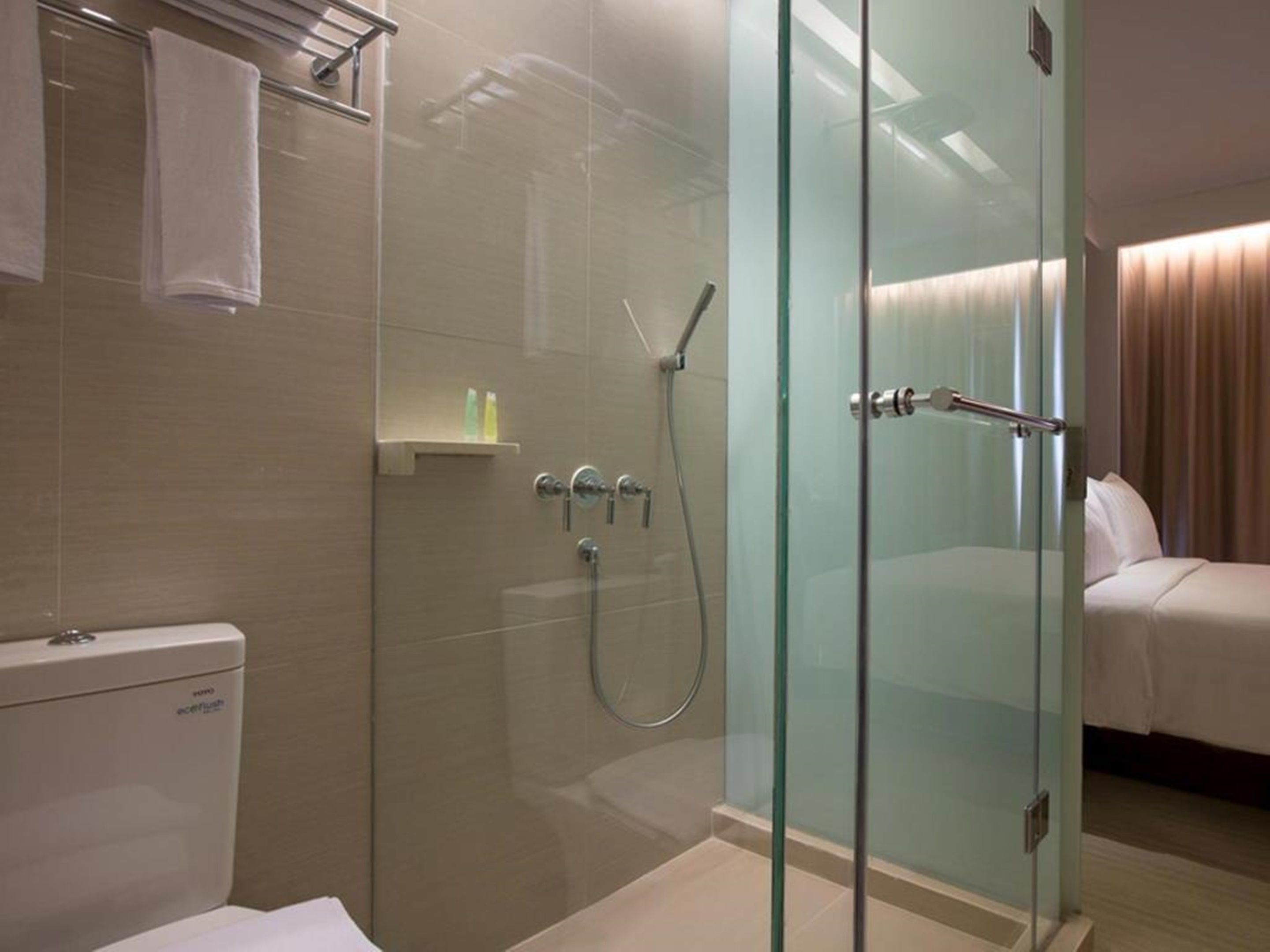 shower, free toiletries, hair dryer, slippers