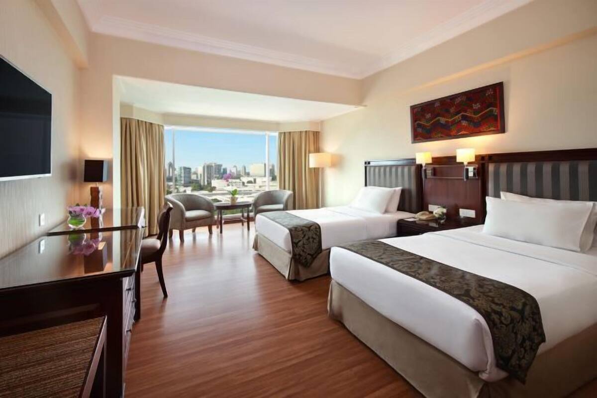 1 bedroom, in-room safe, desk, soundproofing