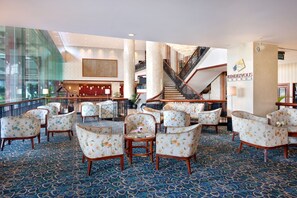 Lobby lounge - Lumire Hotel and Convention Center (Jakarta)