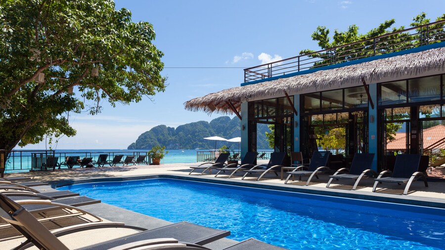 Phi Phi Long Beach Resort & Villa
