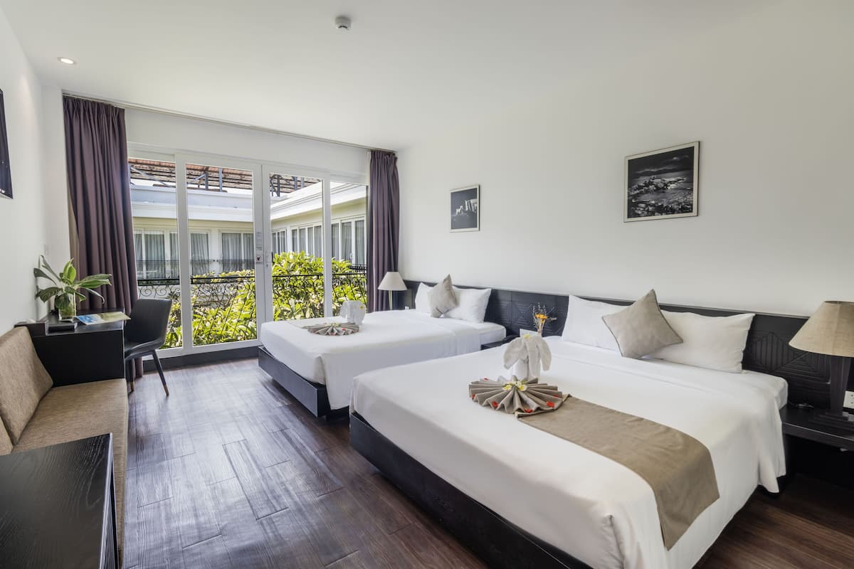 2 habitaciones, minibar y caja de seguridad en la habitación