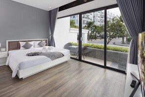 Villa Familiale, 4 chambres | Minibar, coffres-forts dans les chambres, rideaux occultants