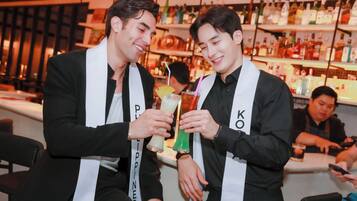 Bar ở tầng thượng