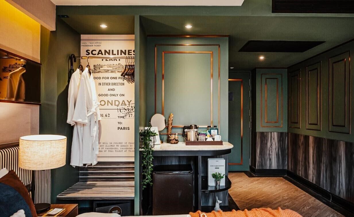 In-room safe, desk, free WiFi, bed sheets