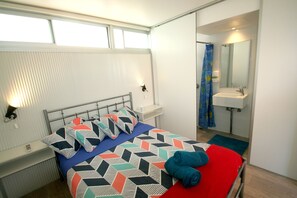 In-room safe, free WiFi, bed sheets