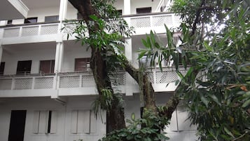 Kiến trúc tòa nhà