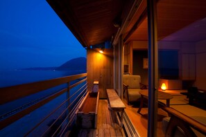 Japanese-Style Deluxe Room with Ocean View | In-room safe, desk, iron/ironing board, free WiFi
