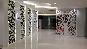 Pintu masuk interior