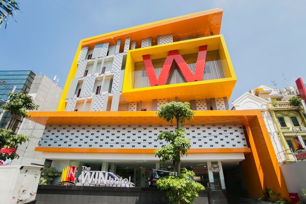 Front of property - The WIN hotel (Surabaya)