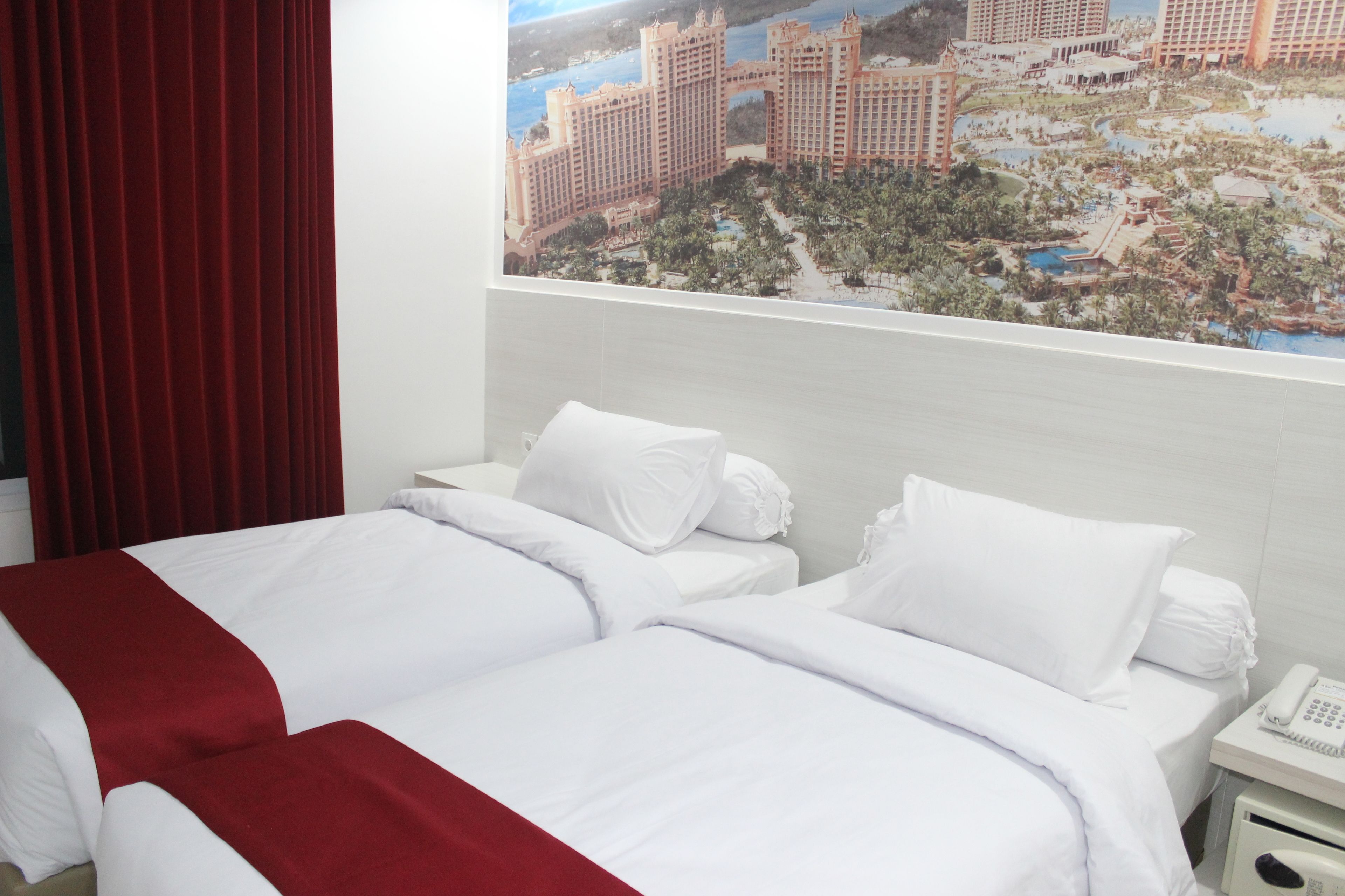 1 bedroom, premium bedding, in-room safe, desk