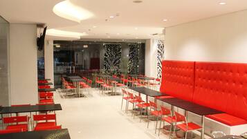 Free buffet breakfast