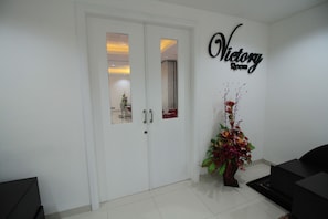 Meeting facility - The WIN hotel (Surabaya)