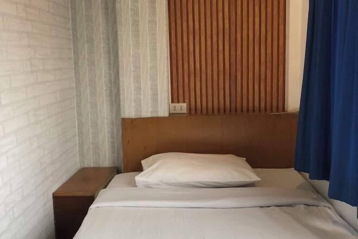 Minibar, in-room safe, desk, blackout curtains
