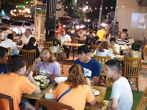 Breakfast, lunch, dinner served; international cuisine