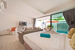 Vila grand, 1 quarto, piscina particular, vista para a piscina | Roupas de cama de algodão egípcio, roupas de cama premium, frigobar