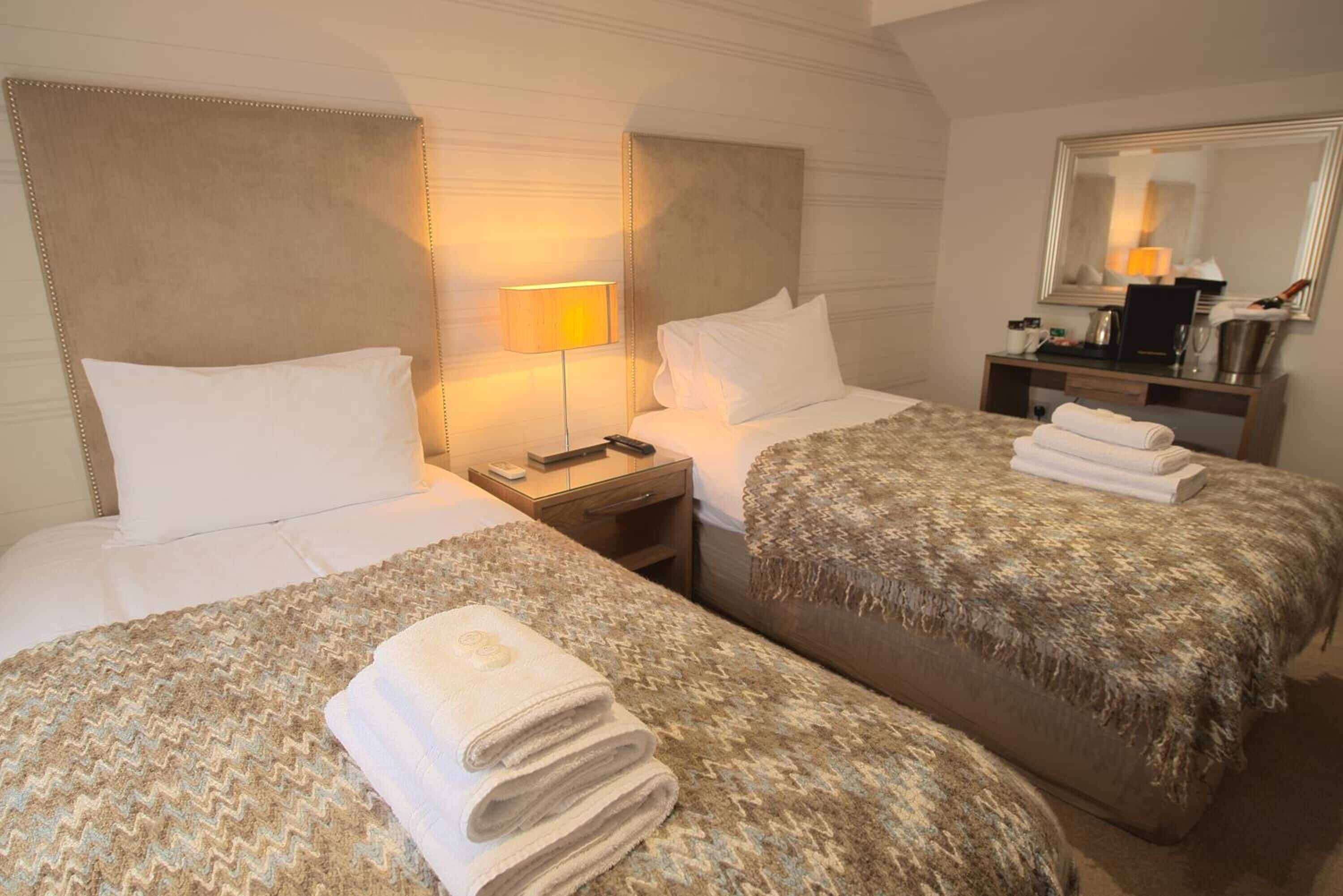 Blackout drapes, free WiFi, bed sheets