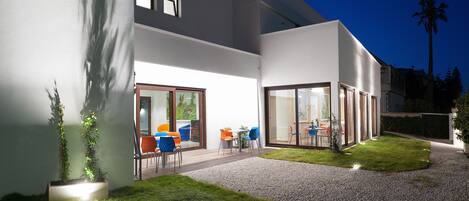 Mostrador para check-in y check-out