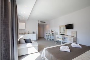 Junior Suite, Garden View