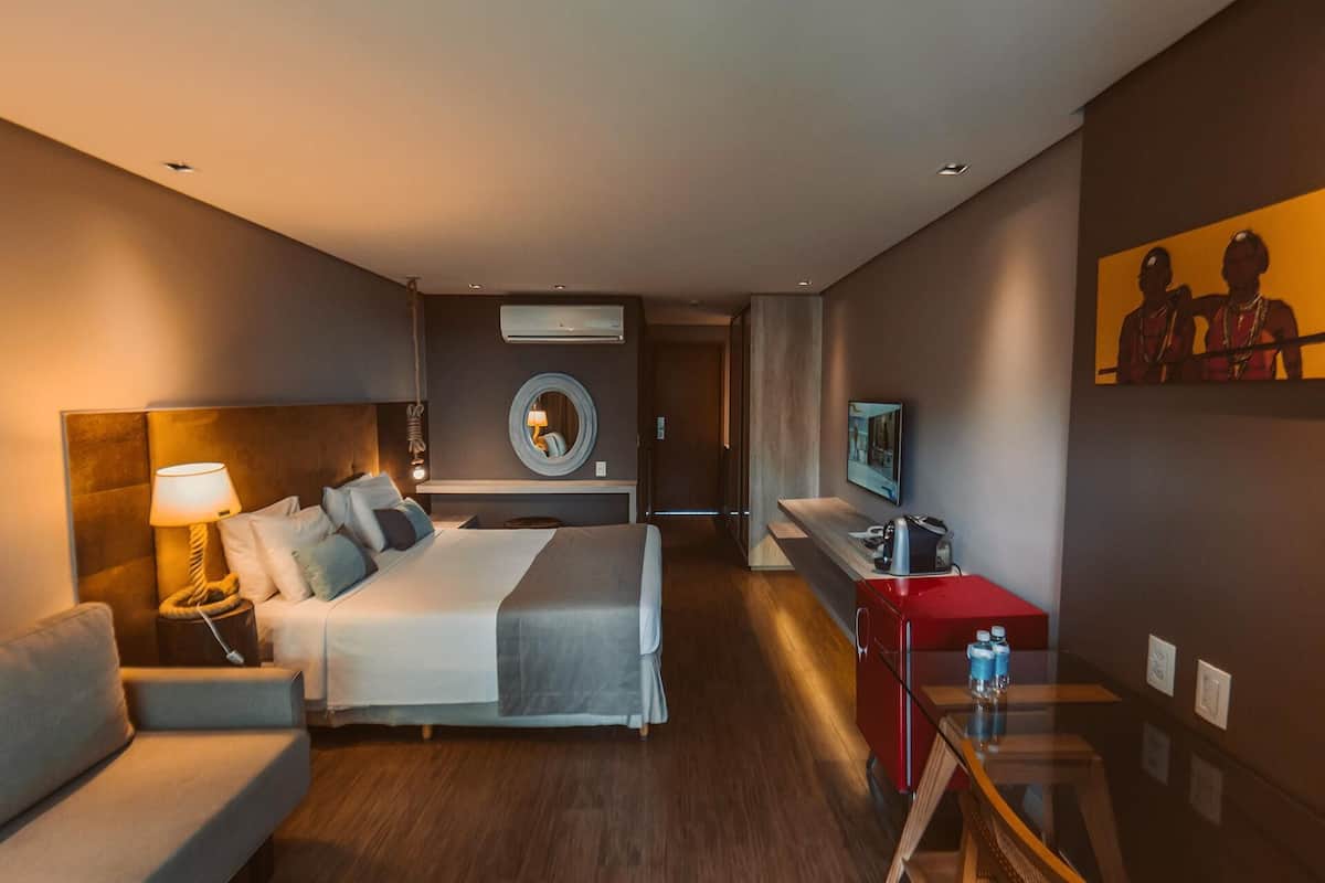 Ropa de cama de alta calidad y minibar