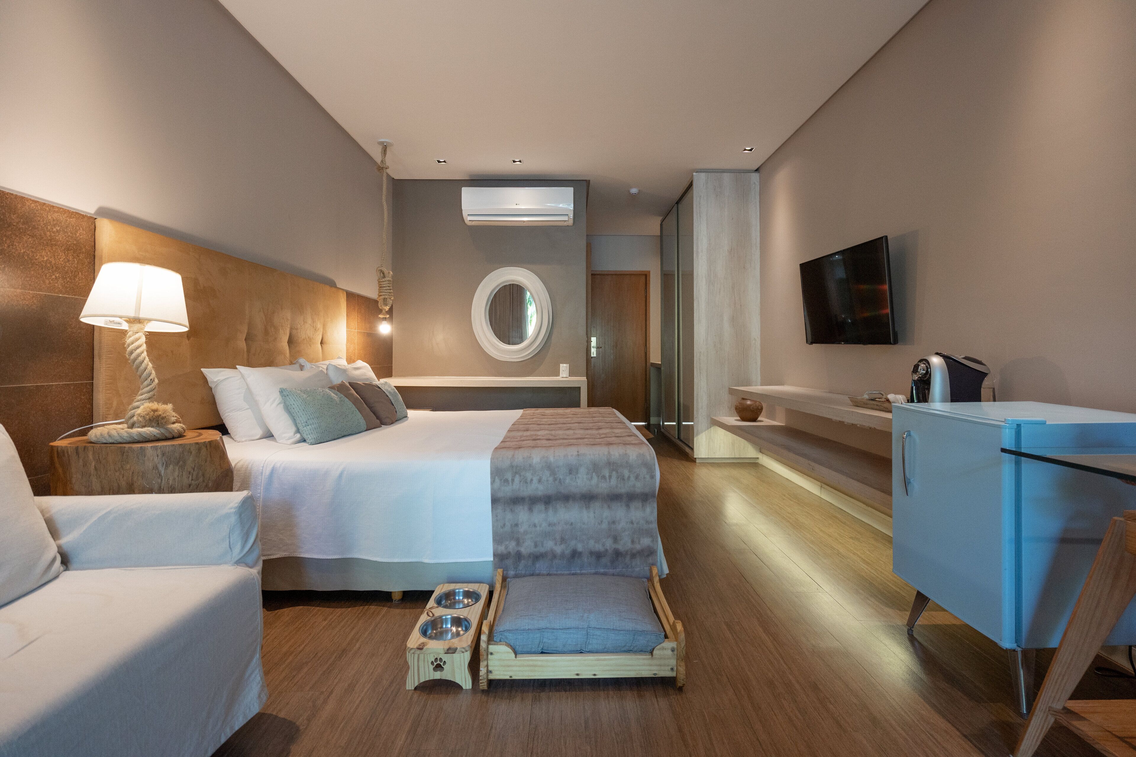 pet-friendly amenities