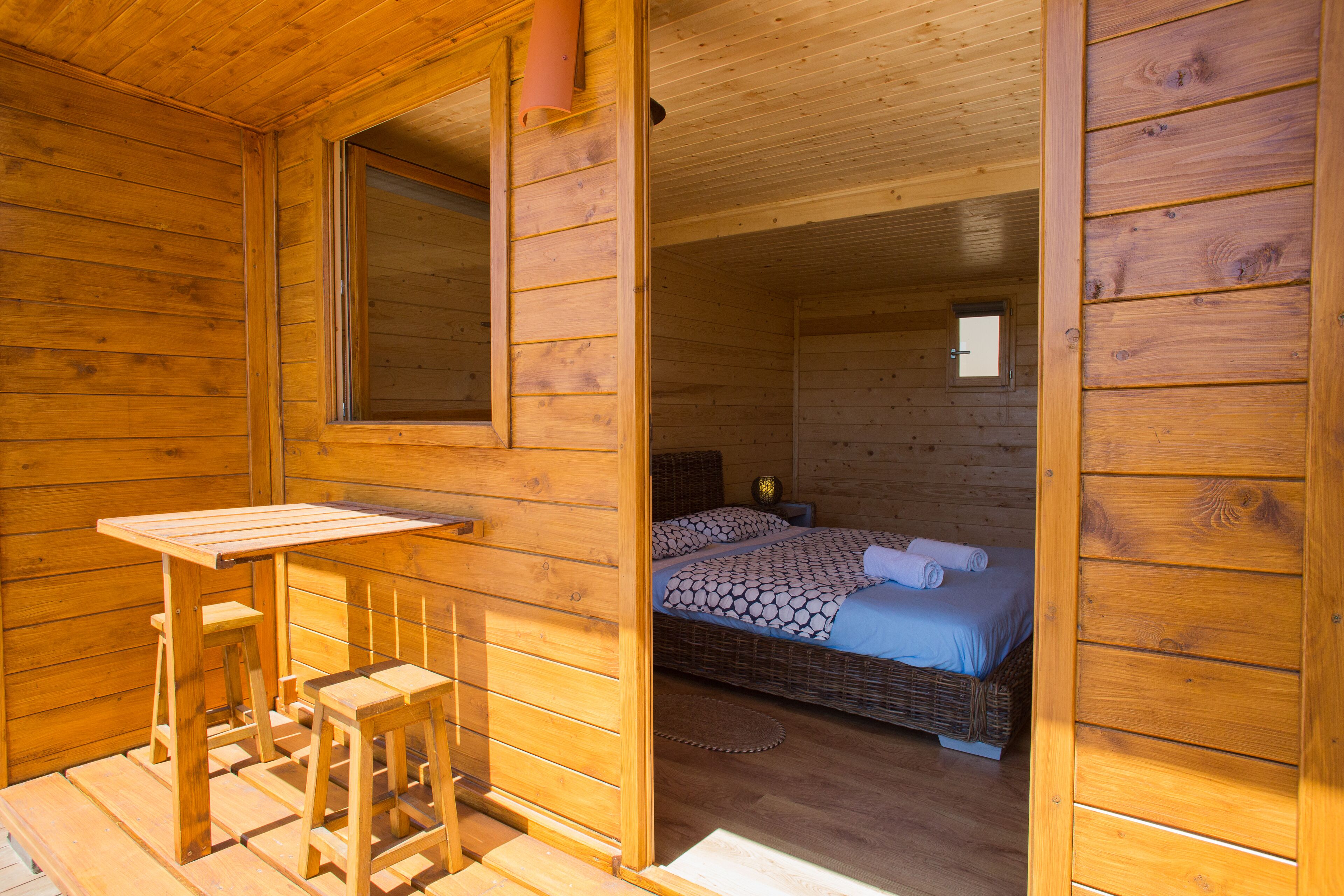 Double Room | Free WiFi, bed sheets