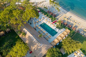 Indoor pool, 8 outdoor pools, open 8:00 AM to 6:00 PM, pool umbrellas - FashionTV Luxe Resort - Luxury All Inclusive (Kemer)