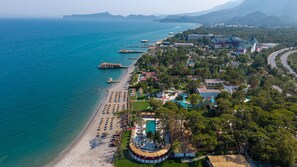 Private beach, sun-loungers, beach umbrellas, beach towels
