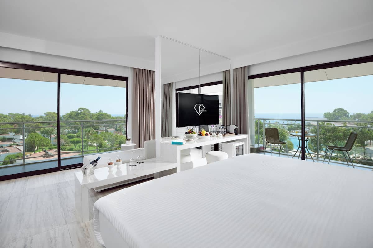 Pearl Executive Suite