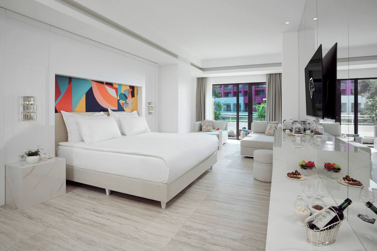 Pearl Large Room | Literie de qualité, minibar contenant certains articles gratuits