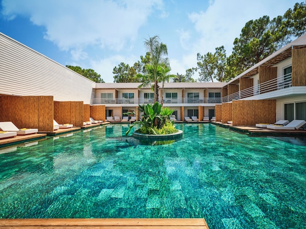 Laguna Duplex Suite - Swim Up | Terraço/pátio