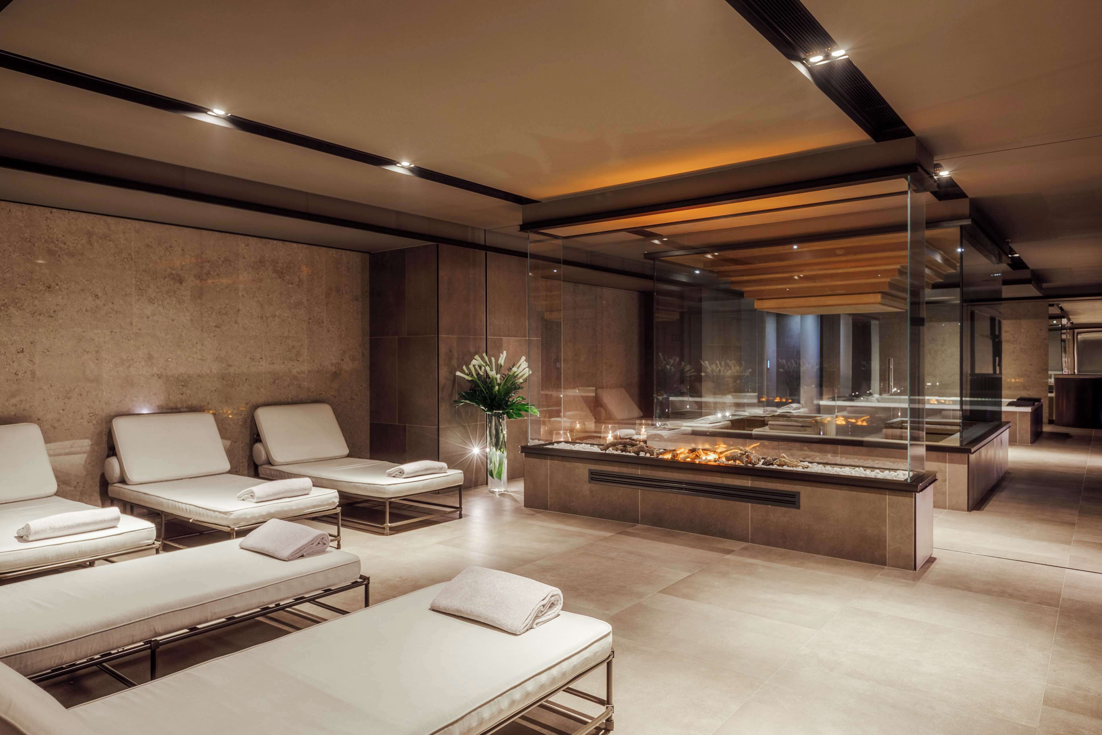 Sauna, steam room