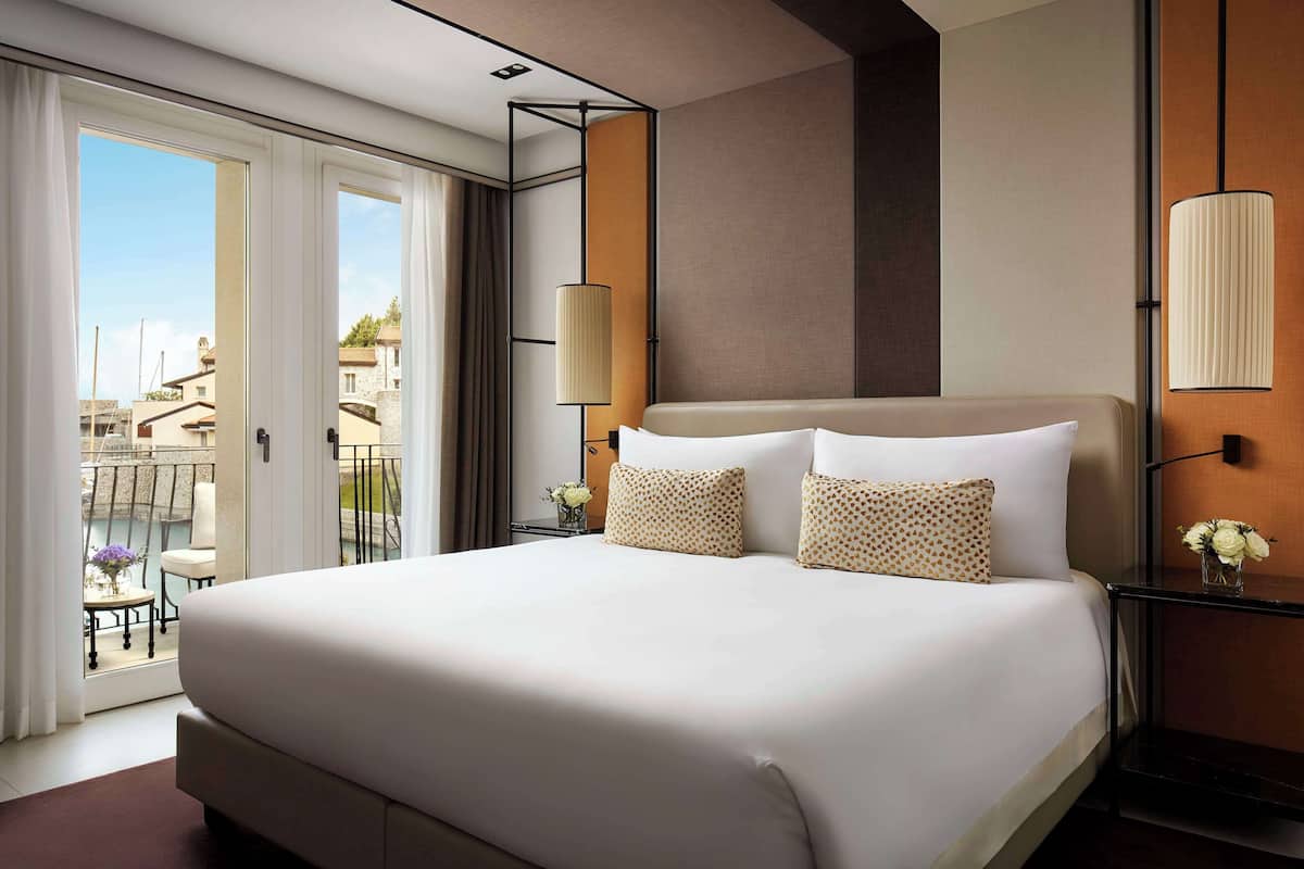 1 bedroom, minibar, in-room safe, desk