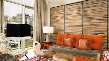 Suite exclusiva | Ropa de cama de alta calidad, caja fuerte, decoración individual