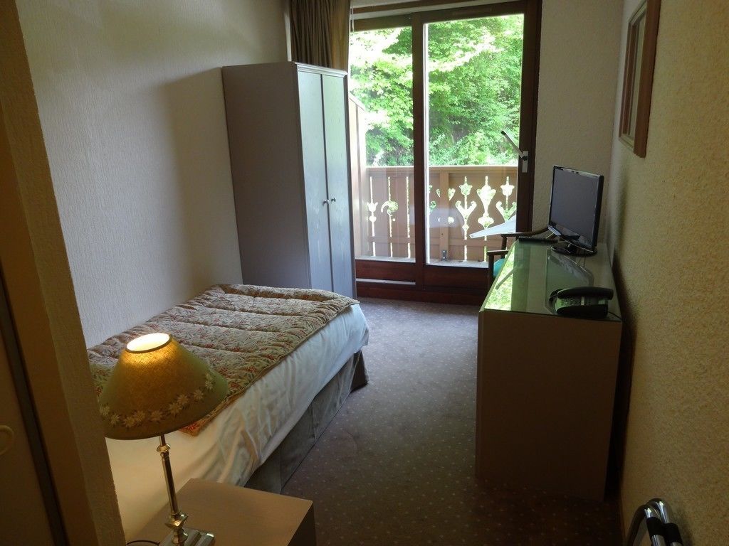 in-room safe, free cots/infant beds, free wifi, bed sheets