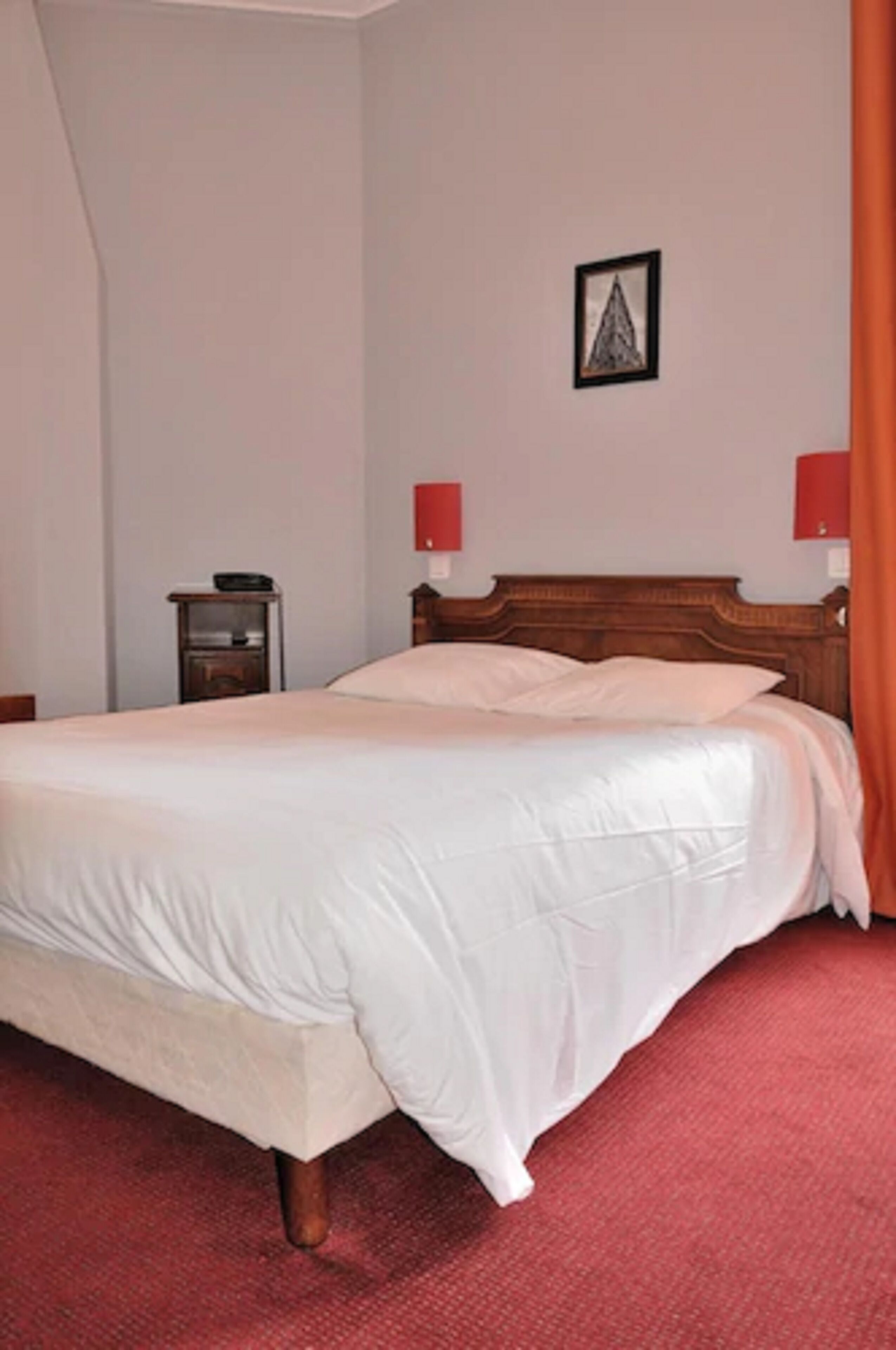 confort signe room, shower | 1 bedroom, desk, soundproofing, free wifi